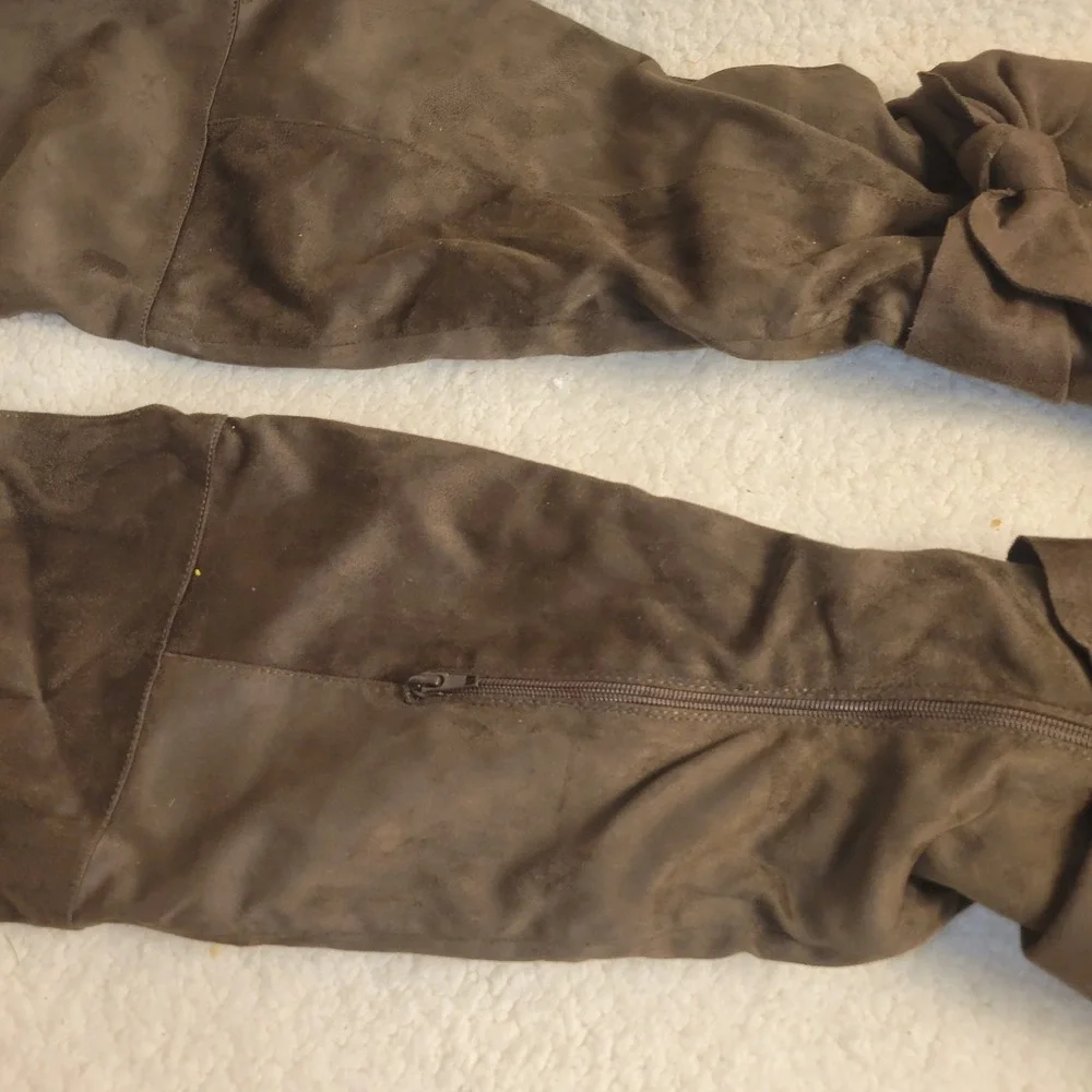 Brown Block Heel Over The Knee Faux Suede Boots Sz 9 Memory Foam NEW WITHOUT BOX